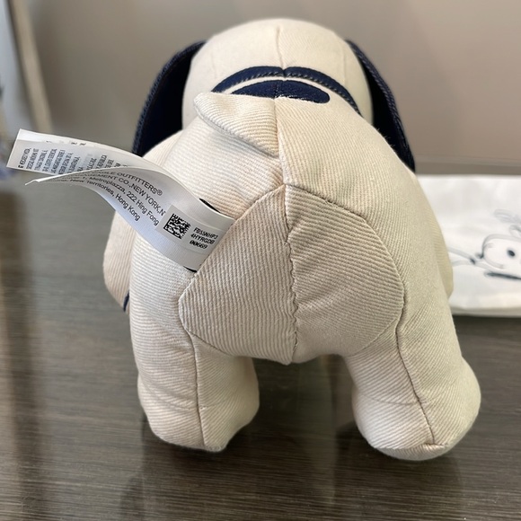 Snoopy Limited-Edition Plush Toy NWT & Dust Bag - Picture 8 of 14
